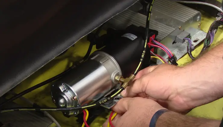 How to Bleed a Convertible Top Pump