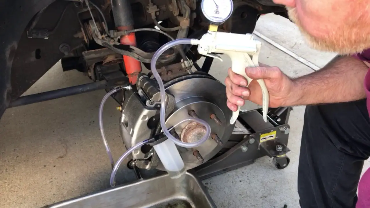 how to bleed brakes with vacuum pump