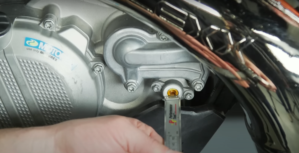 How to Adjust the Power Valve