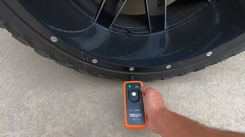 How to Fix Tire Pressure Not Showing