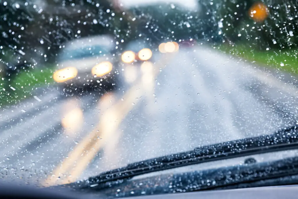 Why Windshield Leaks When It Rains