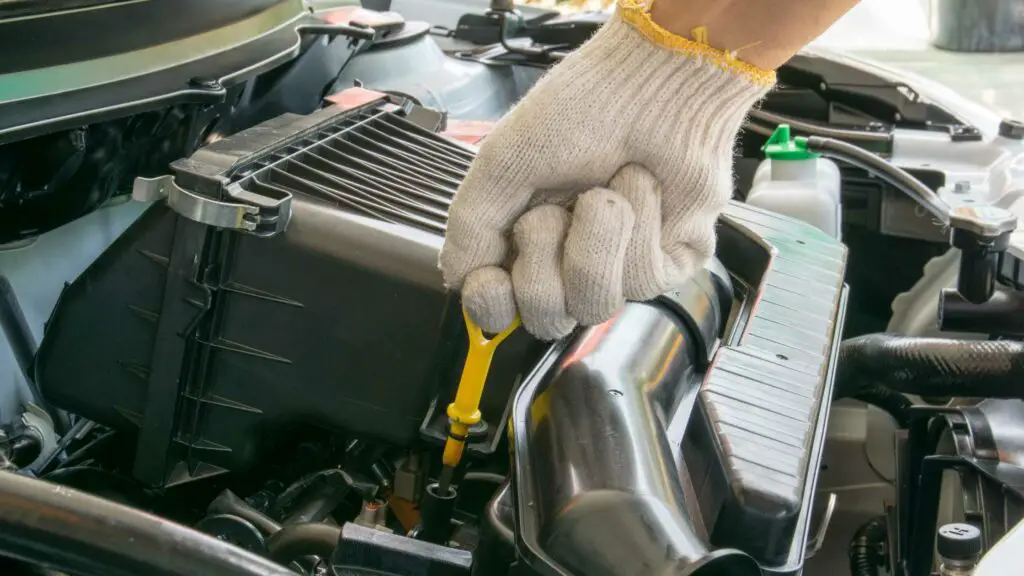 how to check brake fluid level