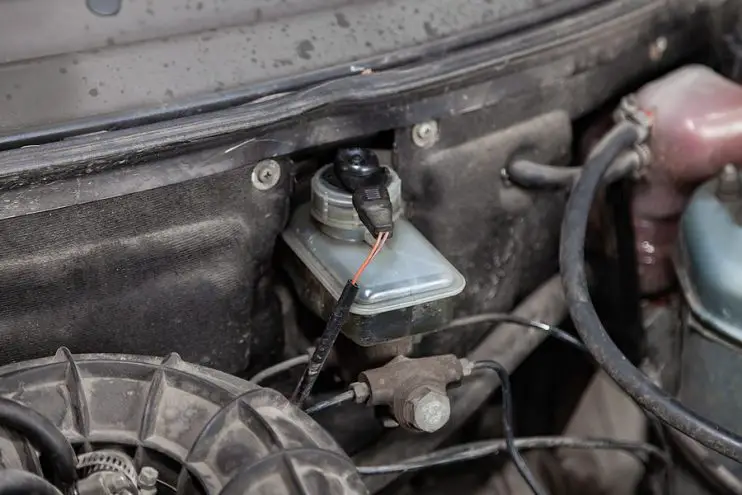 Causes of Brake Fluid Not Returning to the Master Cylinder