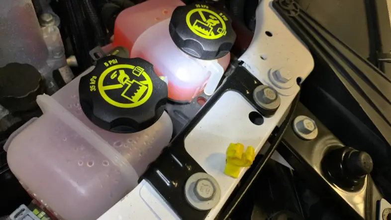 Causes of an Empty Brake Fluid Reservoir