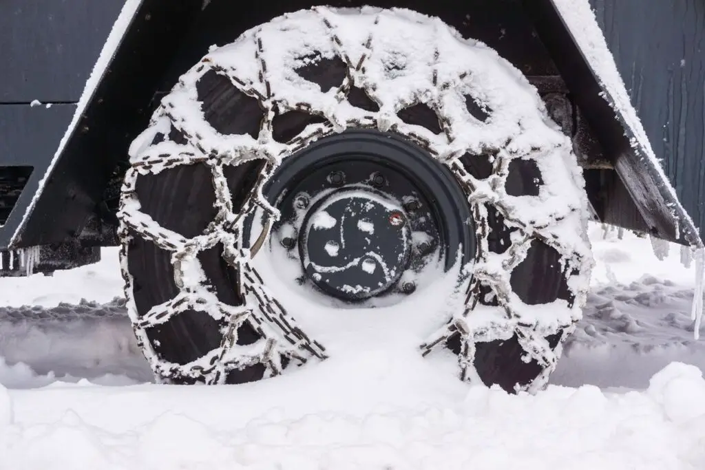 colorado snow chain requirement