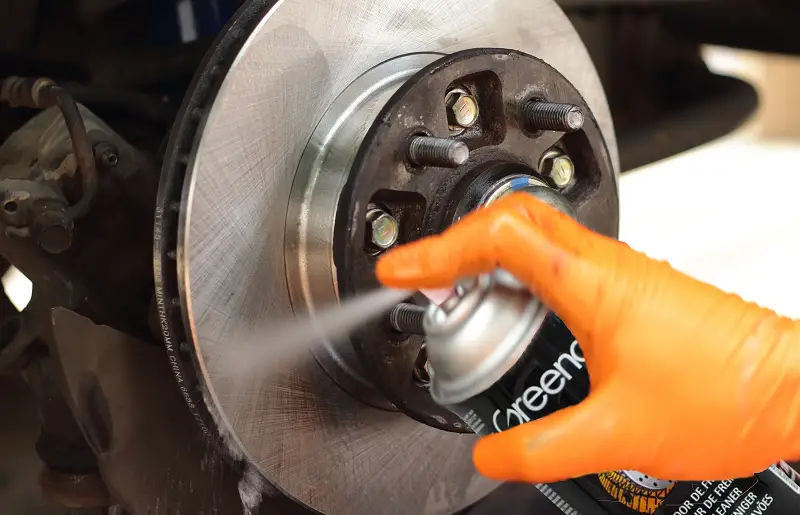 how to use brake cleaner