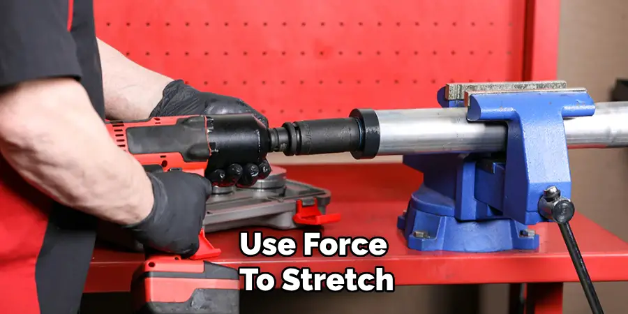 How to Expand Exhaust Pipe Without Tools