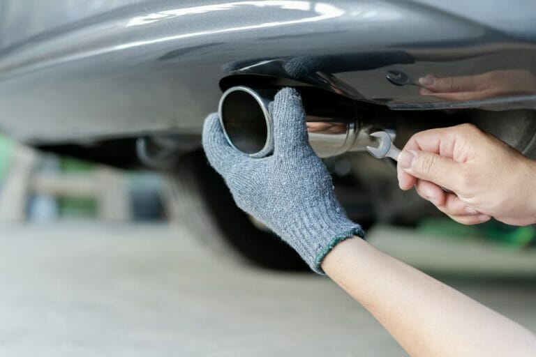 How to put on an exhaust tip