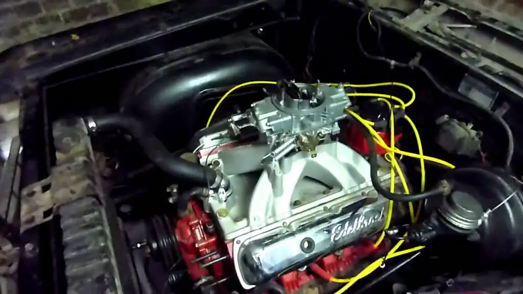 Oldsmobile 330 Engine Specification