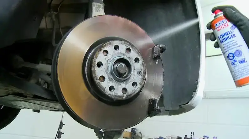 Will brake cleaner stop brake squeaking