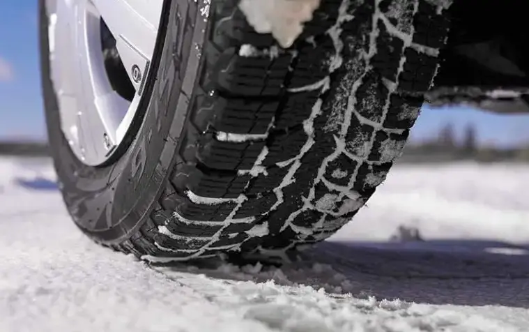 are snow tires good in the rain