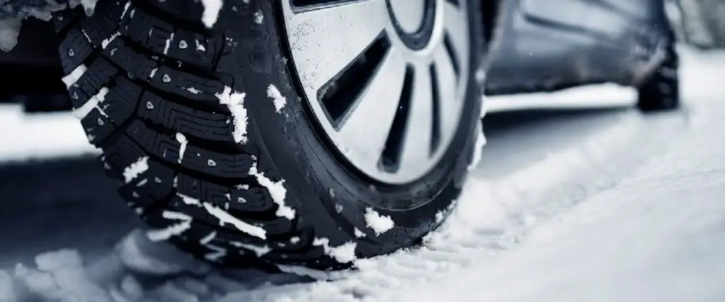 can you drive snow tires all year