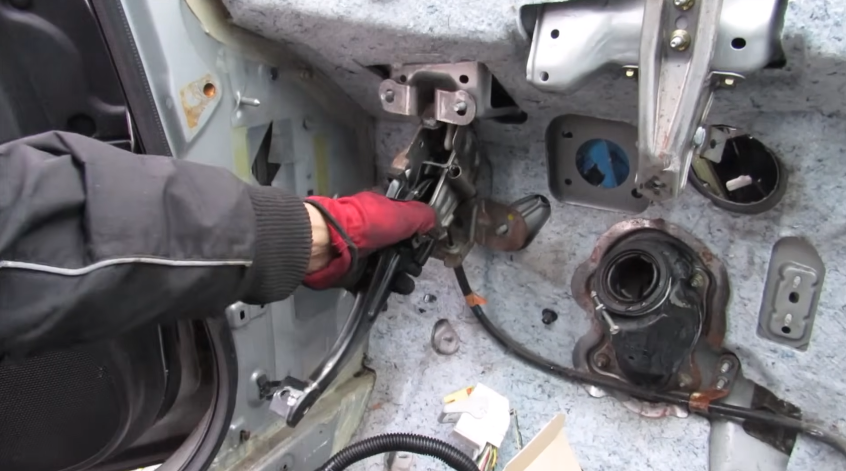 how parking brake works on disc brakes