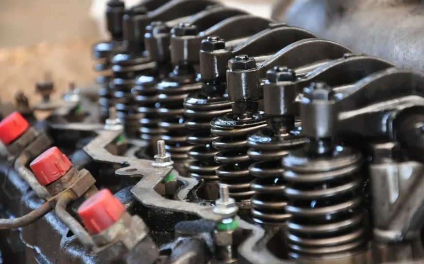 What Is a Lifter in an Engine? What They Do and Why They’re Important 2 What Is a Lifter in an Engine