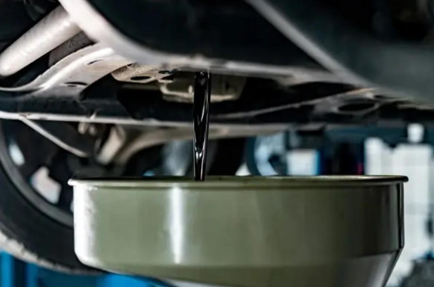 Why Engine Oil Turns Black 2